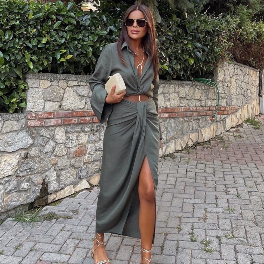 🌿Zara 2 Piece Set Linen Blend Knotted Midi Skirt and Blouse, Size XS